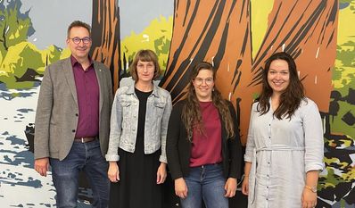 Die Organisatorin um Pädagogin und Referentin Lea Wedewardt (2. v. r.).