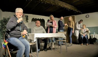 Wer wissen möchte, was alles im Altenheim vor sich geht, sollte sich das Theaterstück der Frelsdorfer Theaterleute nicht entgehen lassen.