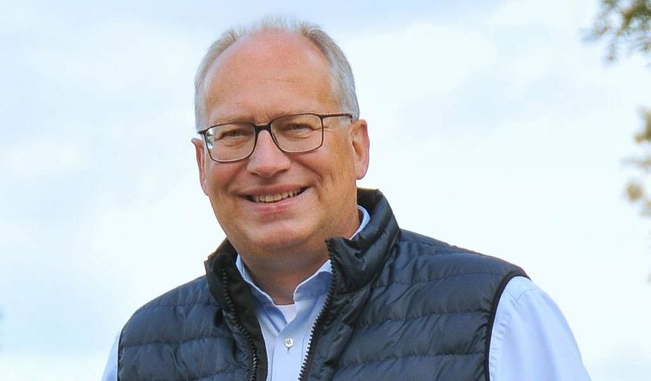 Für die Inhalte der Statements sind die Kandidierenden verantwortlich. Bis auf die Korrektur von Schreibfehlern und eine Kürzung wegen überschrittener Zeichenvorgabe hat die Redaktion keine Änderungen an den abgedruckten Antworten vorgenommen.