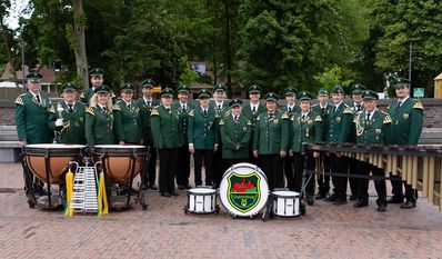 Mit Leidenschaft und Feingefühl spielen die Mitglieder ihre Instrumente