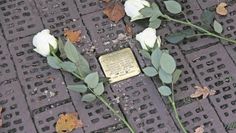 Die Patenschaften für die neuen Stolpersteine wurden von der Polizeiinspektion Verden/Osterholz, der Courage-AG des Ritterhuder Gymnasiums und der Gemeinde übernommen.