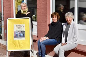 Angelika Röser, Juliane Bergholz und Barbara Weihe vom Team des Zuhör-Cafés freuen sich über Gespräche zum 1½-jährigen Bestehen.