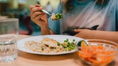 „Eine ausgewogene Ernährung von Kindern und Jugendlichen sollte dem Staat etwas wert sein“, meint NGG-Geschäftsführer Björn Bauer.
