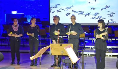 Kraniche, Klima und Musik wurden auf die Bühne gebracht