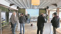 Kürzlich konnten sich Anwohner:innen über den geplanten Windpark informieren.