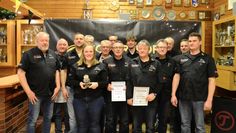 Die Geehrten freuen sich über ihre Auszeichnungen