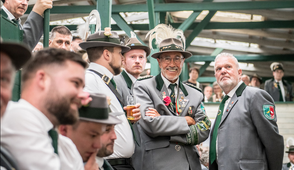 Spannung beim Schuss auf den Königsadler.