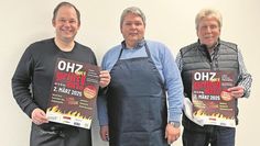 An zahlreichen Grillstationen auf dem Marktplatz, dem Kirchenvorplatz und in der Kirchenstraße werden kulinarische Köstlichkeiten über heißen Kohlen zubereitet.