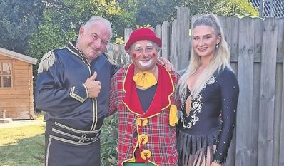 Kalli Köllner (li.) kommt mit seinem Team und vielen Plänen zurück aus dem Winterlager in Rumänien.