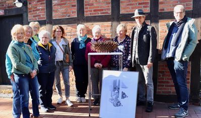 Voller Vorfreude: KUNSTwerker aus Grasberg und Gastaussteller.