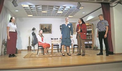 Die Theatergruppe der Alfster Heimatfrünn spielte mit viel Leidenschaft. Nachwuchsschauspieler:innen ab 13 Jahre sind willkommen.