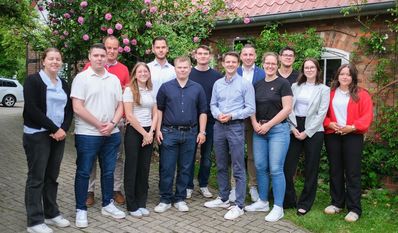 Von links: Felicitas Zerbe, Marten Friedrich, Hendrik Wedemeyer, Jette Eckhoff, Toni Mende, Richard Knigge, Felix Duden, Aaron Kruse, Jannis Düls, Anna Mohrmann, Josh Heitmann, Lisa Neumann und Dounia Lack.