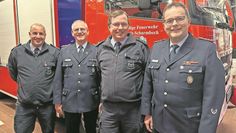 Von links: Marcel Dommaschke, Michael Dirschauer (stellvertretender Stadtbrandmeister), Chris Hartmann und Jörg Bernsdorf. Foto: Feuerwehr OHZ