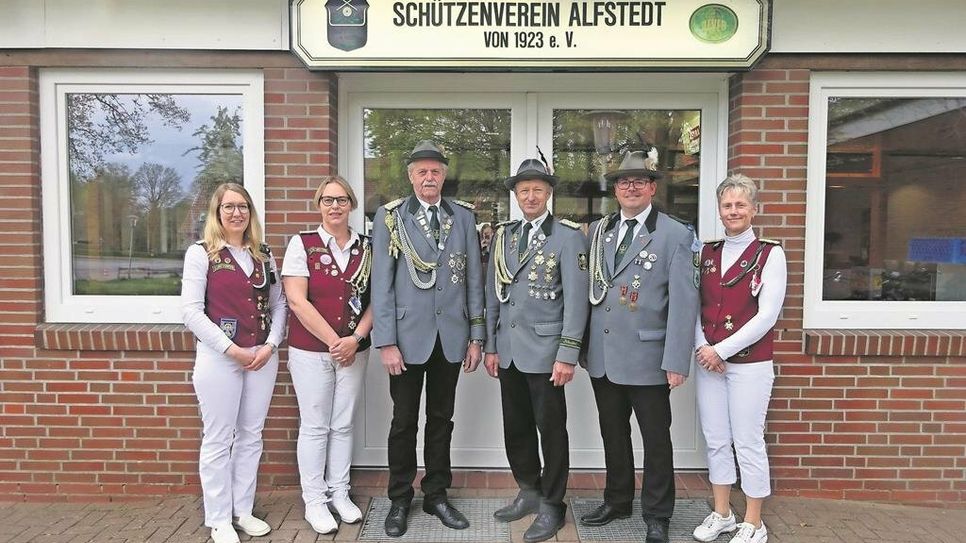 Der Vorstand des Schützenvereins Alfstedt freut sich auf die Feierlichkeiten anlässlich des 100-jährigen Jubiläums.