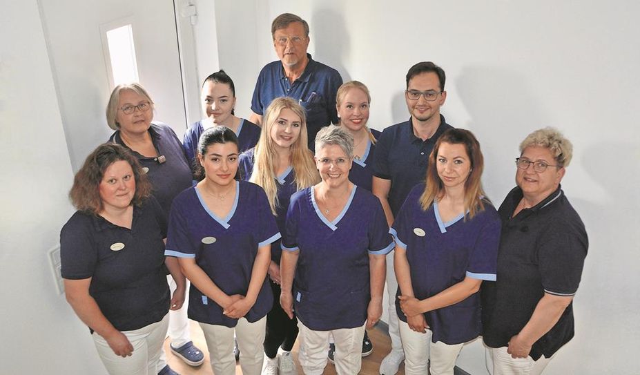 Das Team der Zahnarztpraxis Dr. Lüder Dörgeloh lädt zum kulturellen Tag der offenen Tür ein.