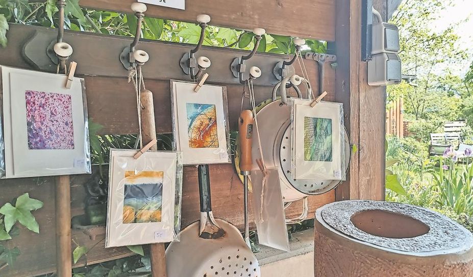 Ob in Werkstätten oder privaten Ateliers, Interessierte sind eingeladen sie sonst verschlossen Räume zu bestaunen.