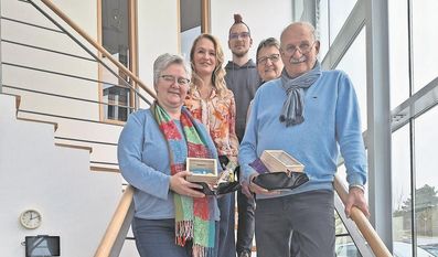 Der Erlös wurde bei einem gemeinsamen Termin an die Tafeln übergeben.