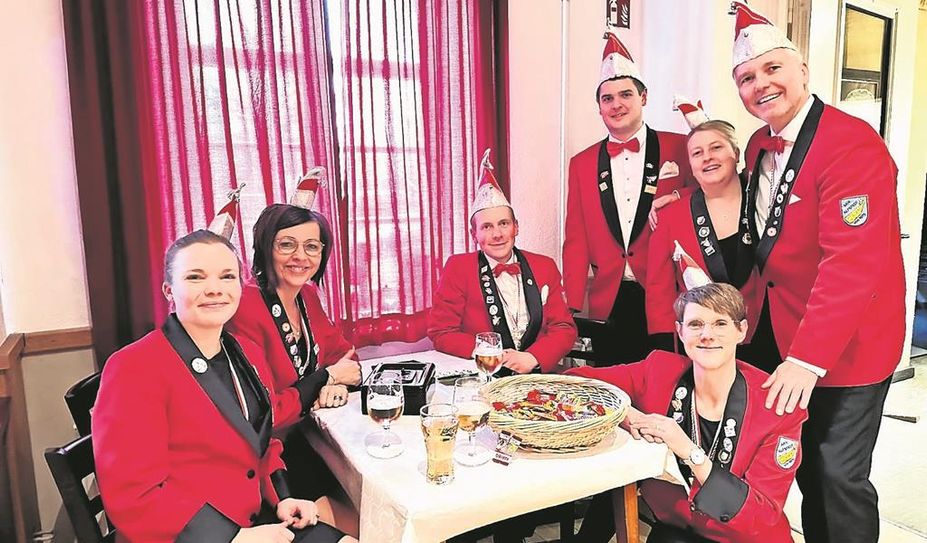 Der Sechserrat freut sich, so wie alle anderen Mitglieder auch, wieder auf ein tolles Karnevalsfest.