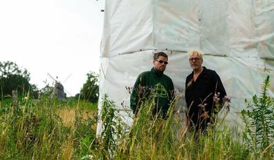 Die Festivalkuratoren: Bhima Griem und Volker Schwennen