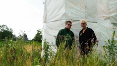 Die Festivalkuratoren: Bhima Griem und Volker Schwennen