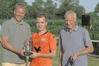 Doppelte Freude für Torschützenkönig Christian Hitzigrath.