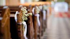 Mit ihrer bundesweiten Aktion #einfachheiraten sind Paare eingeladen, ihre Liebe, Partnerschaft oder Ehe am 26. Juni unter Gottes Segen zu stellen.