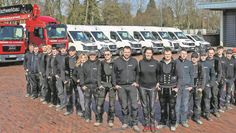 Zum jungen Team rund um Marina und Henning Blanken (ganz vorn) gehören inzwischen mehr als 20 Angestellte, die ihr Handwerk verstehen und lieben.