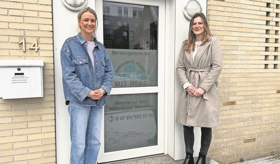 Wendy Admiraal (links) und Lina Heins punkten mit kompetenter Beratung und Hilfe.