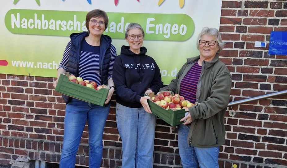 Auch Sabine Schneider (Mitte) ist dankbar über die Unterstützung von Jana Basilon (links) und Marion Kaiser.