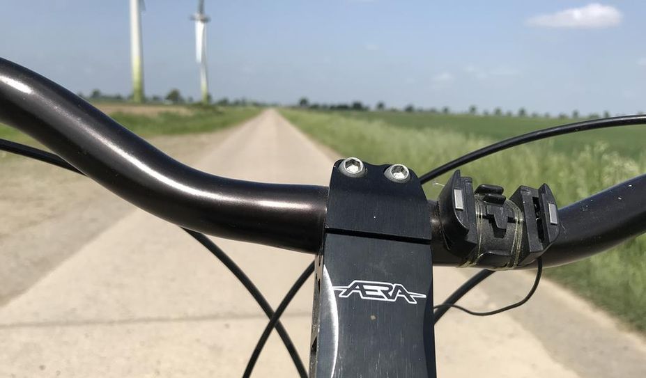 Heiner Wenk unterwegs mit dem Fahrrad nach Hinnebeck.