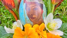 Das achte Sammel-Osterei des Lions Club Worpswede trägt das Motiv „Selbstbildnis mit Hut und Schleier“ - natürlich von Paula Modersohn-Becker.
