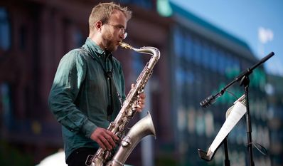 Saxophonist und Komponist Adam Spoerhase.