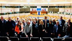 Mitglieder des CDU Gemeindeverbandes Bremervörde mit dem Europa-Abgeordneten David McAllister (hinten, 4. v. re.) im EU-Parlament.