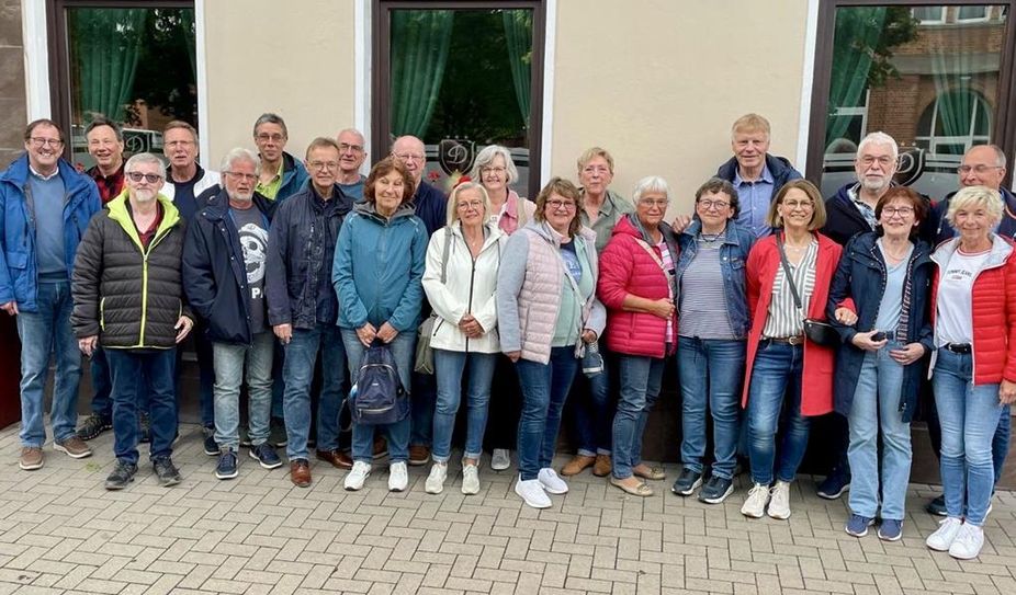 Ehemaligen der Klasse 10d der früheren Findorff-Realschule.