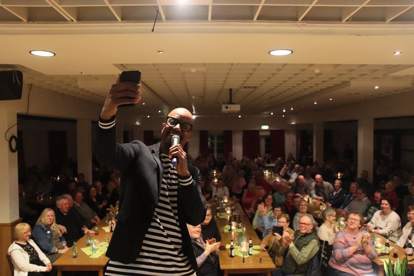 Yared bringt den Saal zum toben