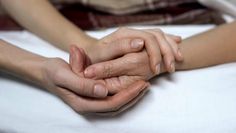 Sterbehilfeorganisation haben im Jahr 2021 in fast 350 Fällen Suizide begleitet oder Assistenz für die Selbsttötung vermittelt.