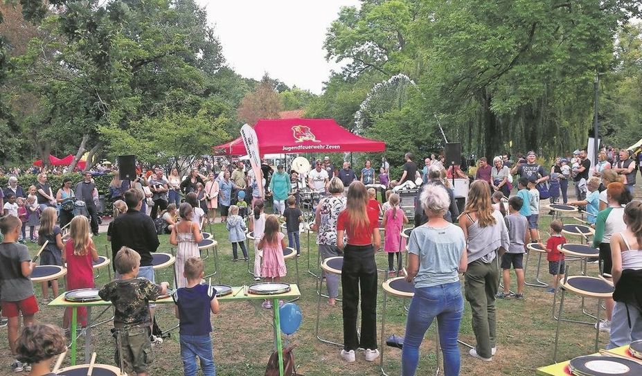 Der Trommel-Workshop „Drumbob“ im letzten Jahr kam bei allen Besucher:innen gut an.