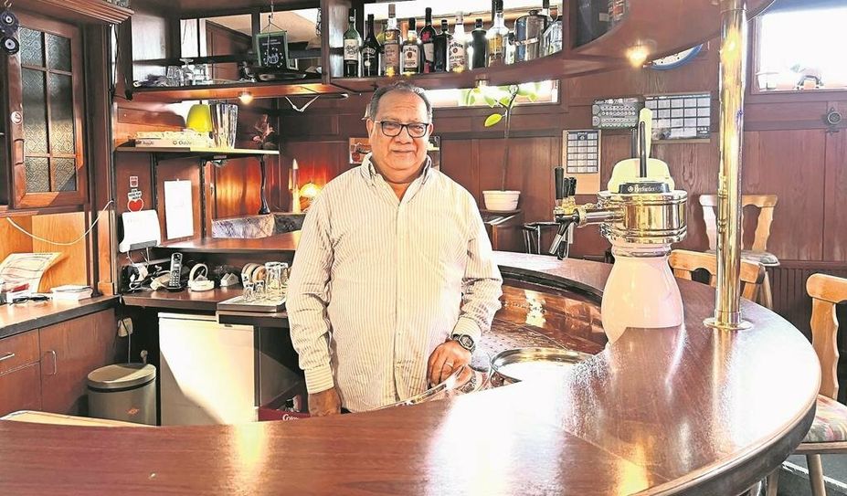 Baldev Singh betreibt inzwischen seit 20 Jahren die Pizzeria und Bar Nanak in Hesedorf und hat viele zufriedene Stammgäste.