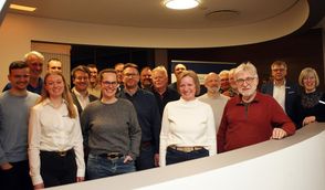 Sprecher und Sprecherinnen aus 18 Vereinen aus dem Landkreis wurden eingeladen von der Volksbank, vertreten durch Ralf Puckhaber und Stefanie Tietjen (ganz rechts).