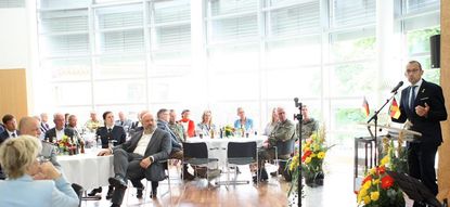 Sprach über Sicherheitspolitik in der Zeitenwende und die wichtige Rolle der Menschen, die Verantwortung übernehmen: Thomas Röwekamp.