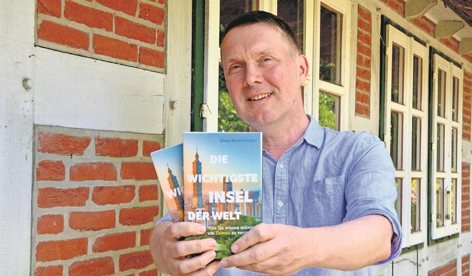 Ein Buch über Hintergründe, die der Nachrichtenjournalismus nicht liefern kann.