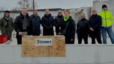 Grundsteinlegung bei eisigen Temperaturen: Der Bau der neuen Kurzzeitpflegeeinrichtung macht sichtbare Fortschritte.