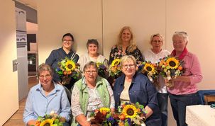 Hinten v. l.: Ursula Cors, dann Conny Hofer,Martina Rust, Meike Trittin und Rita Wedelich. Vorne v. l.: Erika Jantzen, daneben Ilse Havemeyer und Ute Rust.