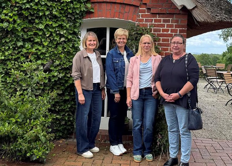 (v. l.) Jutta Wätje, Anja Münsterberg, Elke Näwig und Dörte Garbade bilden das Team der Hamberger Dorfhelferinnenstation.