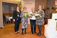 Sabrina Mahler mit den (Ehren-)  Vorsitzenden Karin Fuhrberg, Hilde Steffens und der aktuellen Vorsitzenden Sabine von Kamp