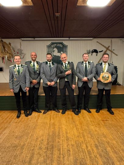 von links: Mark Zittlau (2. Vorsitzender), Nils Glaubke (1. Vorsitzender), Christian von Kneten, Hans-Michael Klein, Mirko Antholz und Mirco Roskamp