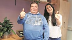 Viktor Wilhelm mit seiner Ansprechpartnerin Bettina Lange.