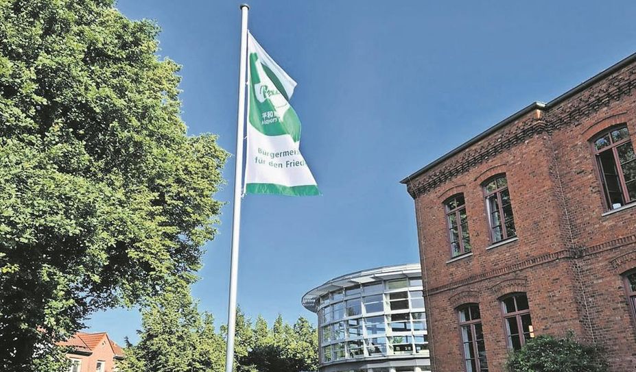 Die grüne Flagge ist ein Zeichen für mehr Frieden auf der Welt.