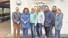 Neu Sankt Jürgen (eb). Bei der Jahreshauptversammlung des Tennsiclubs „Eiche“ Neu St. Jürgen wurde Maria Marckwardt zur ersten Vorsitzenden und Helmut Ranke zum zweiten Vorsitzenden gewählt. Das Amt des Kassenwarts übernimmt ab sofort Marc Hannwacker und das der Schriftführerin Brigitte Ranke. Han-Hermann Wrieden wurde zum Platzwart gewählt. Der Club blickt optimistisch auf das kommende Jahr und freut sich, die Aktivitäten fortzusetzen.