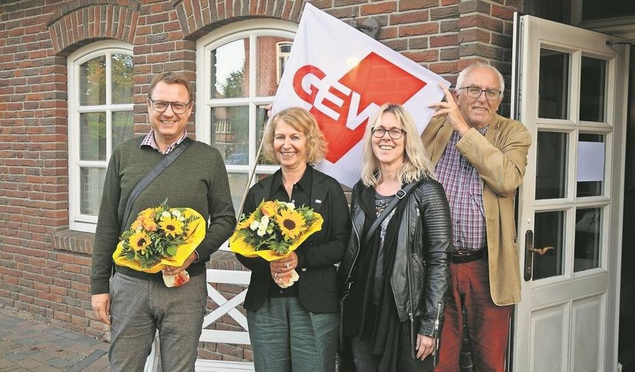 Frank-Michael Embers (v. li.) und Sabine Stahmann-Wruck werden im Vorstand von Christiane Andree (Stellvertreterin) und Günther Justen-Stahl (Vorsitzender) abgelöst.